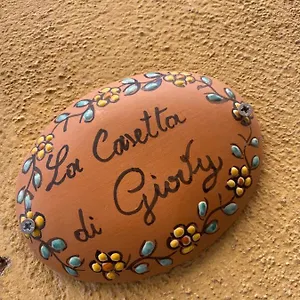 https://la-casetta-di-giovy.hotels-amalfi.com