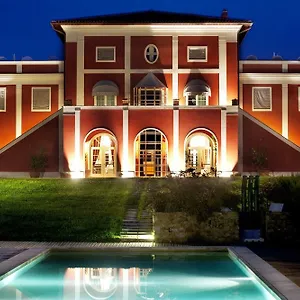 https://country-villas-fattoria-le-guardiole.it-tuscanyhotel.com